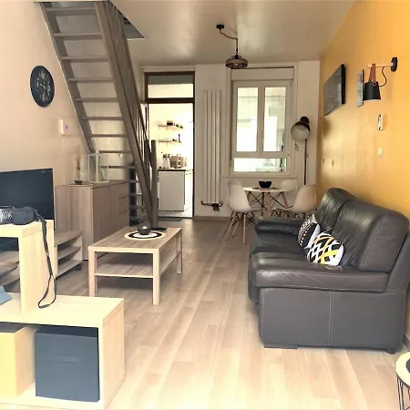 Spacious House In - 2 Bedrooms Apartment Lambersart